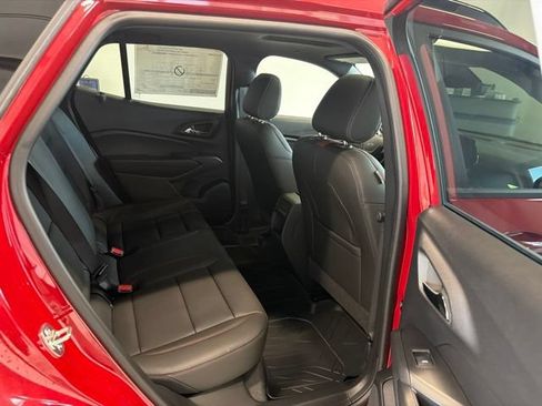New 2026 Chevrolet Trax RS w/ Sunroof Package FWD image 29