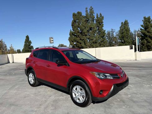 Used 2013 Toyota RAV4 LE image 33