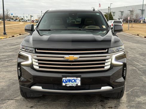Used 2023 Chevrolet Suburban High Country image 7