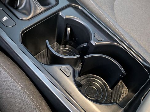 Used 2025 Kia K4 LXS image 19