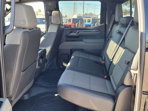 Used 2025 Chevrolet Silverado 1500 ZR2 w/ Technology Package image 14