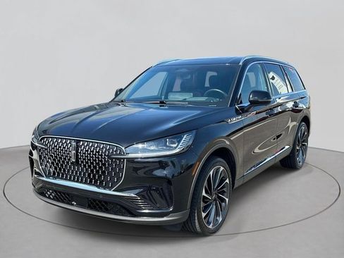 Used 2025 Lincoln Aviator Reserve w/ Illumination Package AWD/4WD image 1