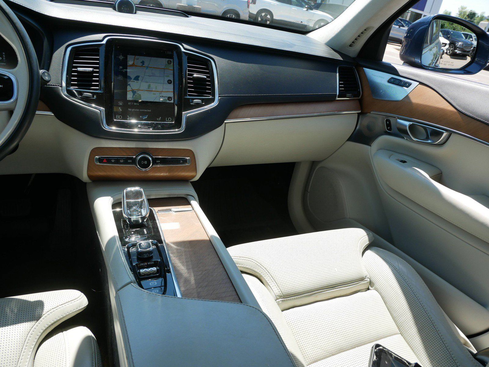Used 2020 Volvo XC90 T8 Inscription AWD/4WD image 13