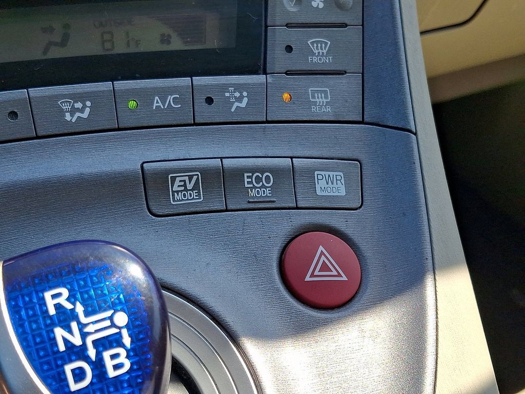 Used 2013 Toyota Prius Two FWD image 23