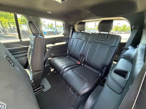 Certified 2024 Jeep Grand Cherokee L Limited w/ Luxury Tech Group II AWD/4WD image 20