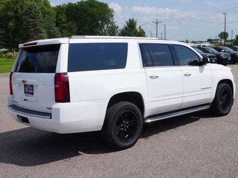 Used 2017 Chevrolet Suburban Premier AWD/4WD image 5