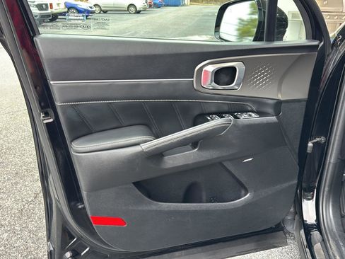 Used 2021 Kia Sorento SX image 14