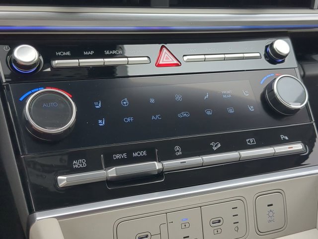 Used 2024 Hyundai Santa Fe Limited FWD image 25