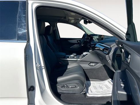 Used 2023 Acura MDX SH-AWD image 15