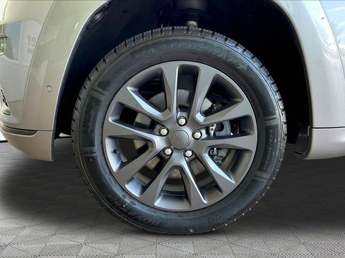 Used 2019 Jeep Grand Cherokee High Altitude AWD/4WD image 31