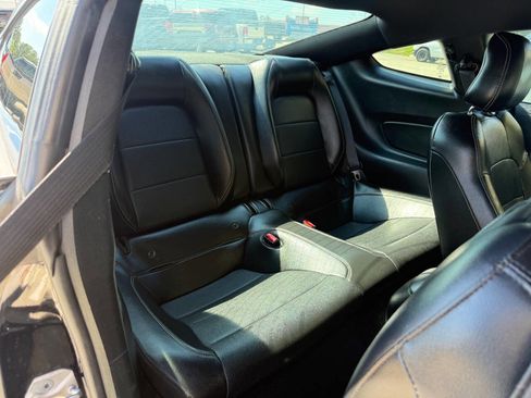 Used 2017 Ford Mustang GT Premium RWD image 20