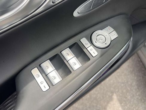 Used 2024 Genesis GV70 3.5T Sport w/ Sport Advanced Package image 19