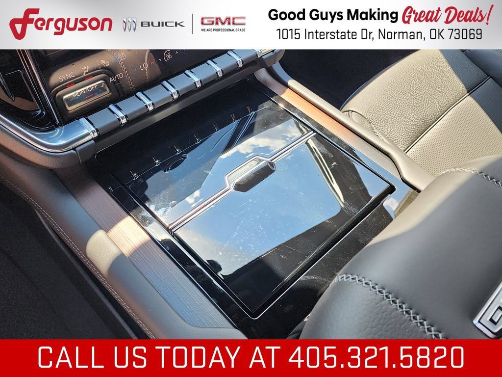 New 2026 GMC Yukon Denali w/ Denali Reserve Package AWD/4WD image 35