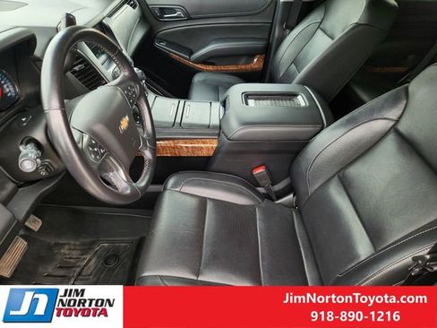 Used 2020 Chevrolet Tahoe Premier AWD/4WD image 15
