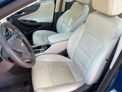 Used 2024 Chevrolet Malibu LT image 30