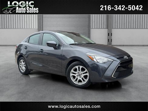 Used 2018 Toyota Yaris iA image 1