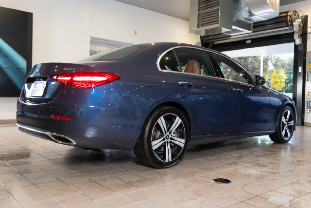Certified 2025 Mercedes-Benz C 300 4MATIC Sedan image 8
