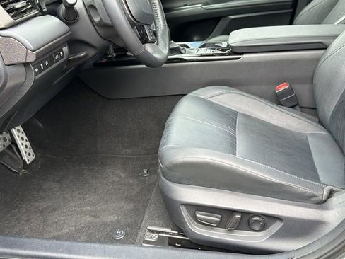 Used 2025 Toyota Camry XSE image 9