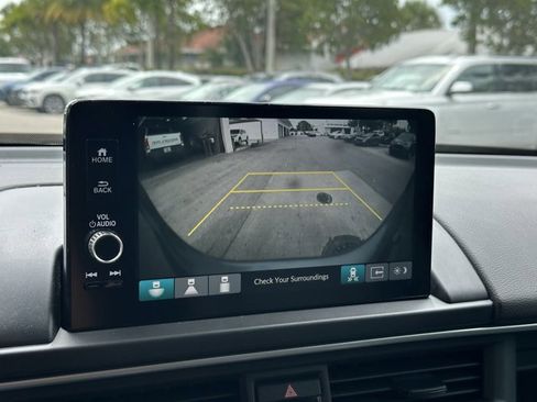 Used 2023 Honda Pilot EX-L image 14