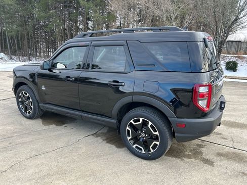 Used 2023 Ford Bronco Sport Outer Banks w/ Tech Package image 3