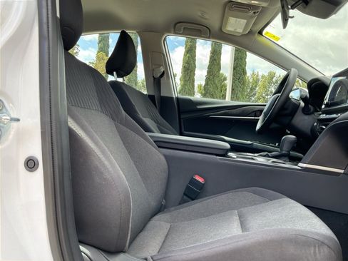 Used 2025 Toyota Camry LE FWD image 20