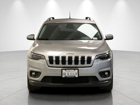 Used 2019 Jeep Cherokee Latitude w/ Popular Appearance Group FWD image 8