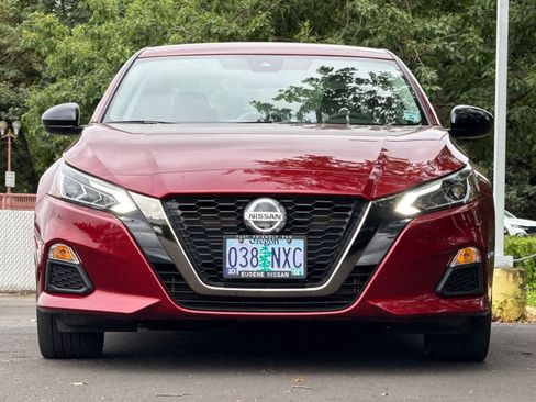 Used 2022 Nissan Altima 2.5 SR AWD/4WD image 10