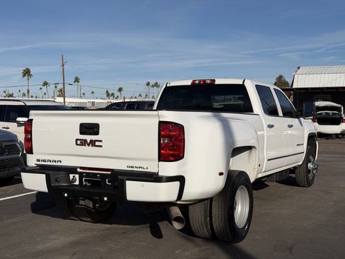 Used 2015 GMC Sierra 3500 Denali w/ Duramax Plus Package image 10