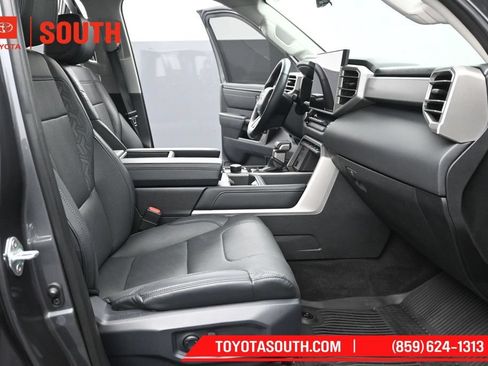 Used 2023 Toyota Tundra Limited AWD/4WD image 32
