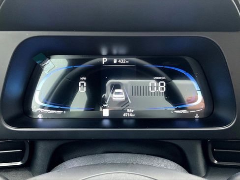 Certified 2025 Hyundai Elantra Sport image 20