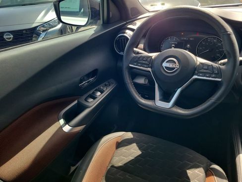 Used 2023 Nissan Kicks SR FWD image 14