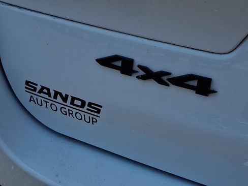 Used 2023 Jeep Grand Cherokee L Laredo AWD/4WD image 31