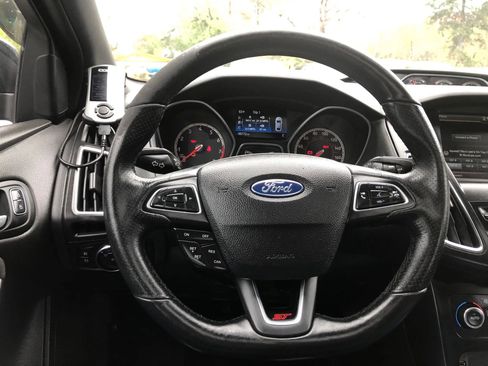 Used 2015 Ford Focus ST w/ Equipment Group 402A image 31