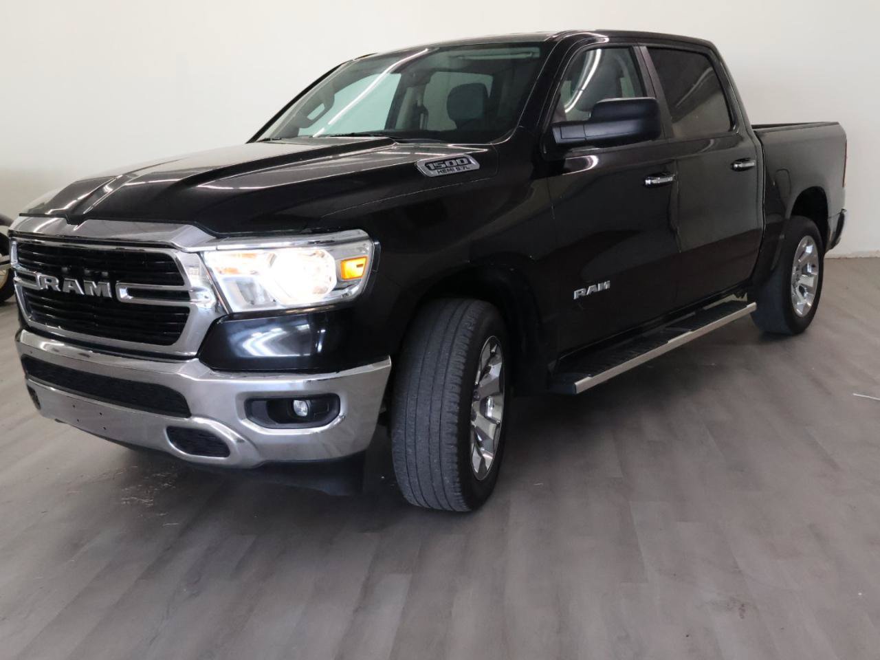 Used 2020 RAM 1500 Big Horn AWD/4WD image 5