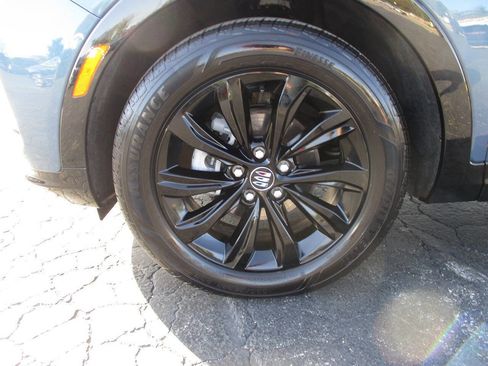 Used 2024 Buick Envista Sport Touring image 9