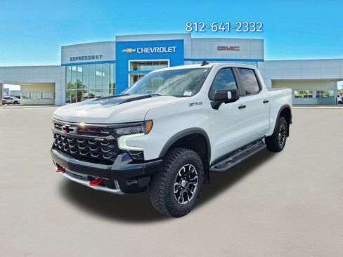 Used 2022 Chevrolet Silverado 1500 ZR2 w/ Technology Package image 3