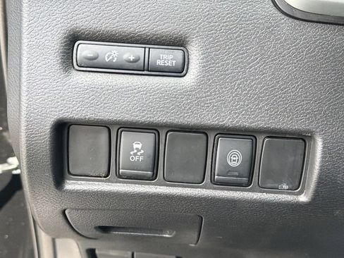 Used 2021 Nissan Murano SV FWD image 15