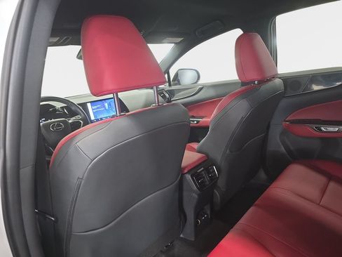 Used 2024 Lexus NX 250 FWD w/ Towing Package (2000 Lbs) image 9
