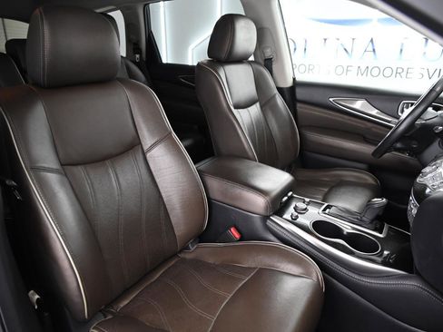 Used 2019 INFINITI QX60 Luxe w/ Essential Package image 21