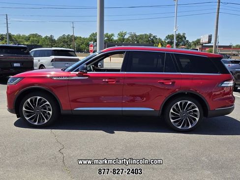 New 2026 Lincoln Aviator Reserve w/ Illumination Package AWD/4WD image 2