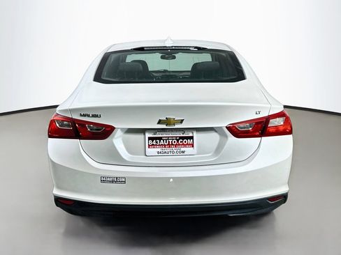 Used 2017 Chevrolet Malibu LT FWD image 6