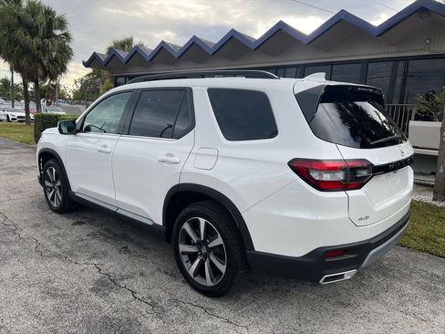 Used 2025 Honda Pilot Elite image 7