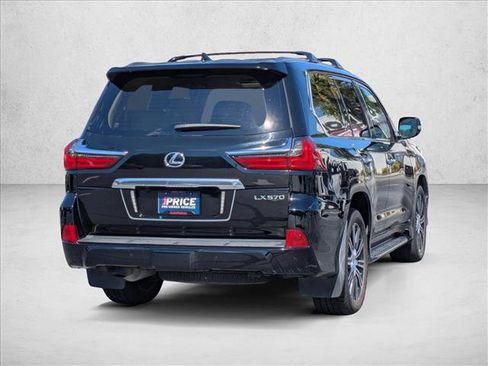 Used 2021 Lexus LX 570 4WD w/ Luxury Package image 5