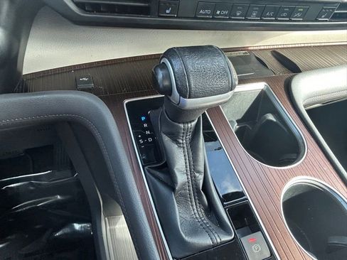 Used 2021 Toyota Sienna XLE image 13