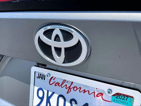 Used 2023 Toyota bZ4X FWD image 30
