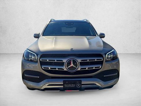 Used 2023 Mercedes-Benz GLS 450 4MATIC image 2