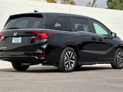 New 2026 Honda Odyssey EX-L image 4