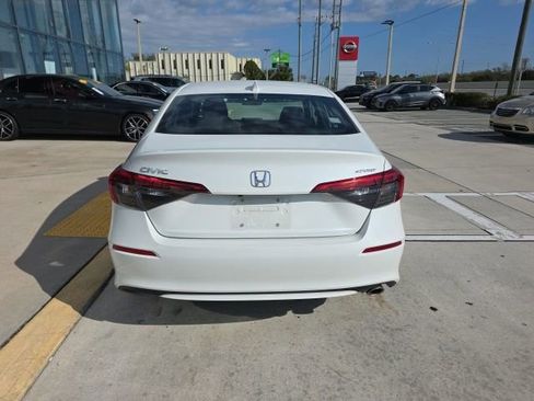 Used 2023 Honda Civic Sport image 5