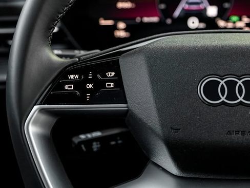 Used 2025 Audi Q5 Premium w/ Premium Plus AWD/4WD image 21