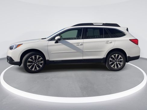 Used 2016 Subaru Outback 2.5i Limited AWD/4WD image 4